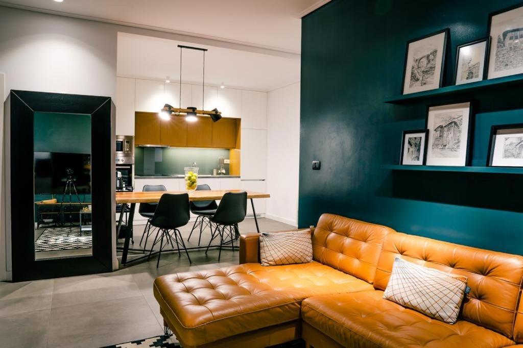 Gjirokastër Novi'S Luxury Apartment 1 מראה חיצוני תמונה