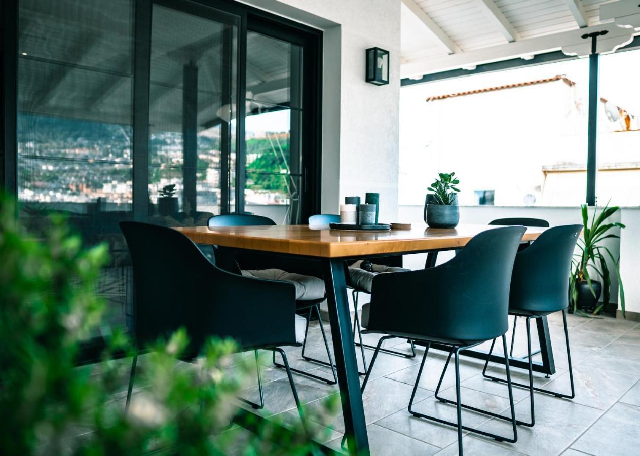 Gjirokastër Novi'S Luxury Apartment 1 מראה חיצוני תמונה