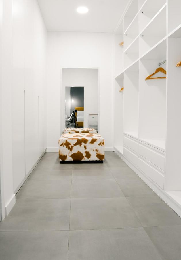 Gjirokastër Novi'S Luxury Apartment 1 מראה חיצוני תמונה